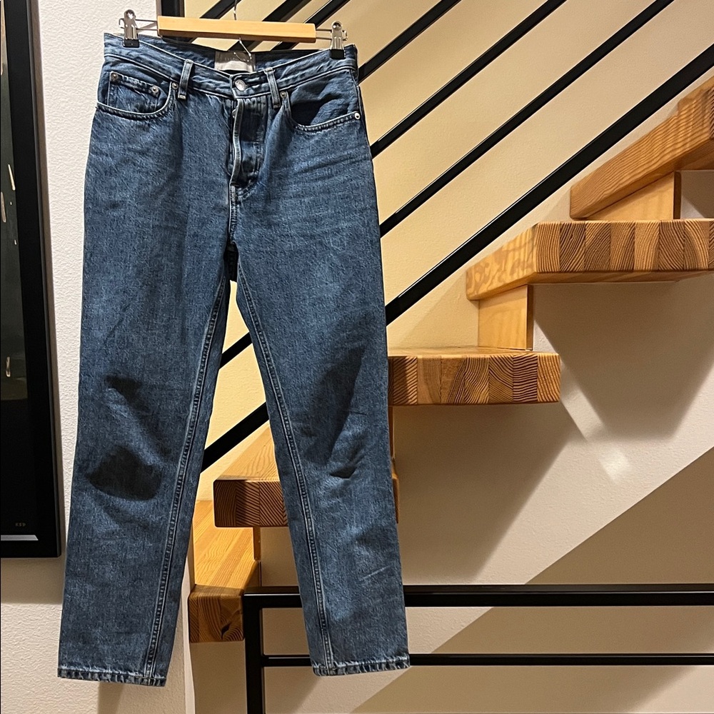 Classic Blue Everlane 90s Cheeky Jeans